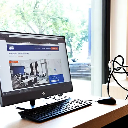 Express - By Ihg Hotel 3*