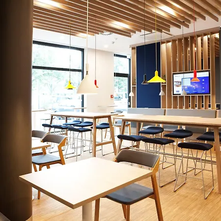 Hotel Express - By Ihg 3*