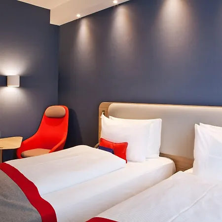 Express - By Ihg
