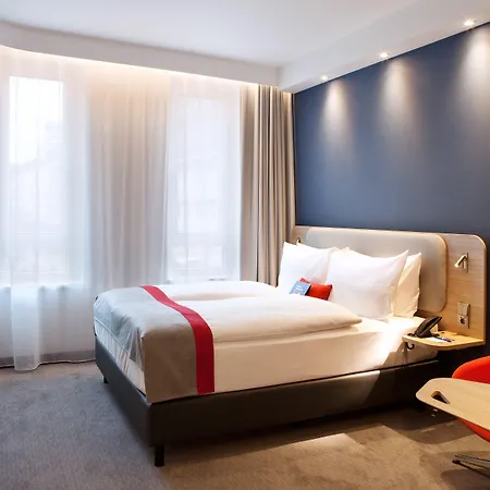 Express - By Ihg