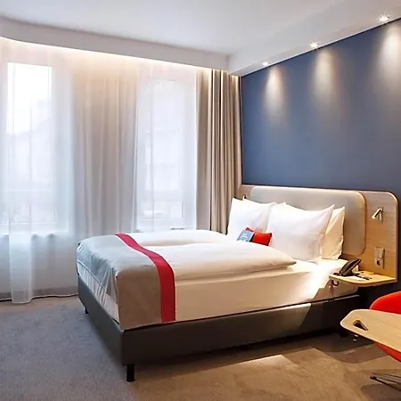 Express - By Ihg 3*