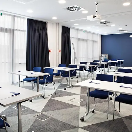 Hotel Express - By Ihg Darmstadt