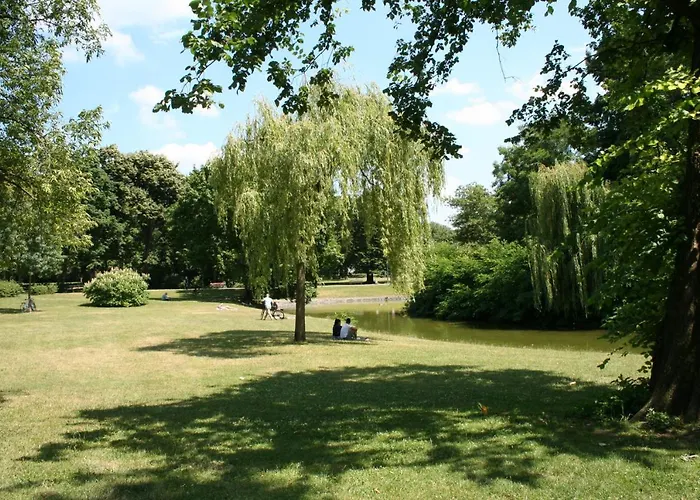 فندق Express - By Ihg دارمشتاد