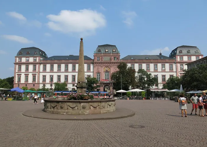 Express - By Ihg Hotel 3*