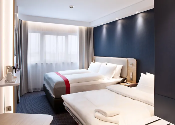 Hotel Express - By Ihg 3*