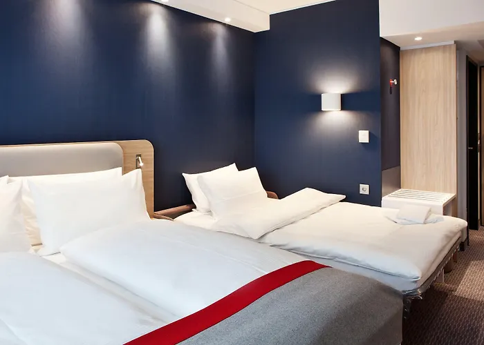 Express - By Ihg فندق