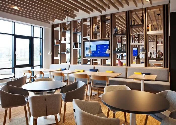 Express - By Ihg فندق