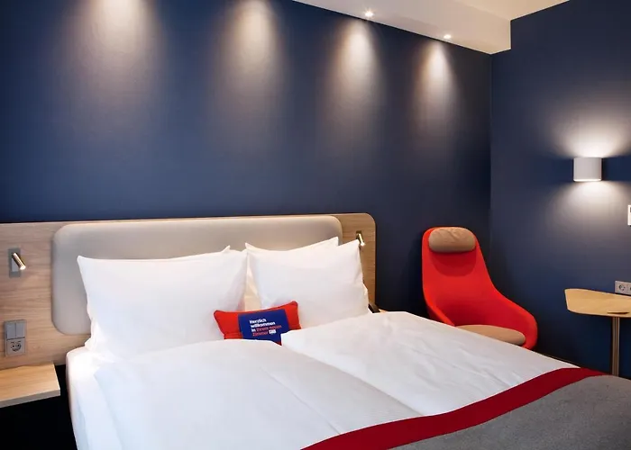 فندق Express - By Ihg