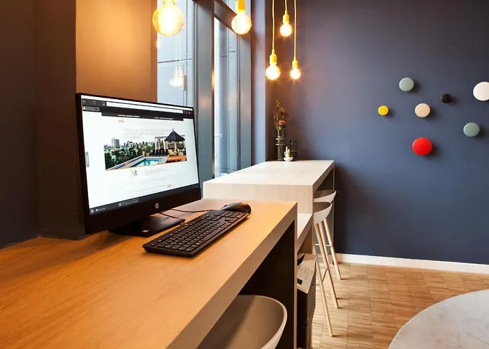 Express - By Ihg فندق دارمشتاد