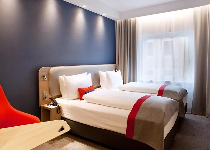 Express - By Ihg Hotel 3*