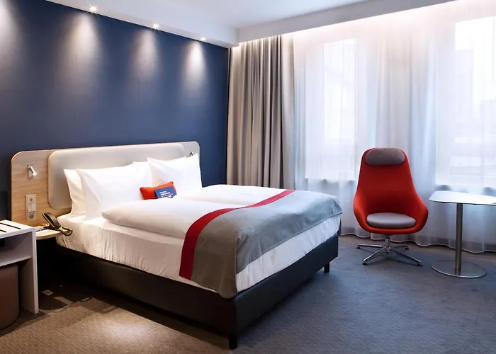 Express - By Ihg فندق 3*